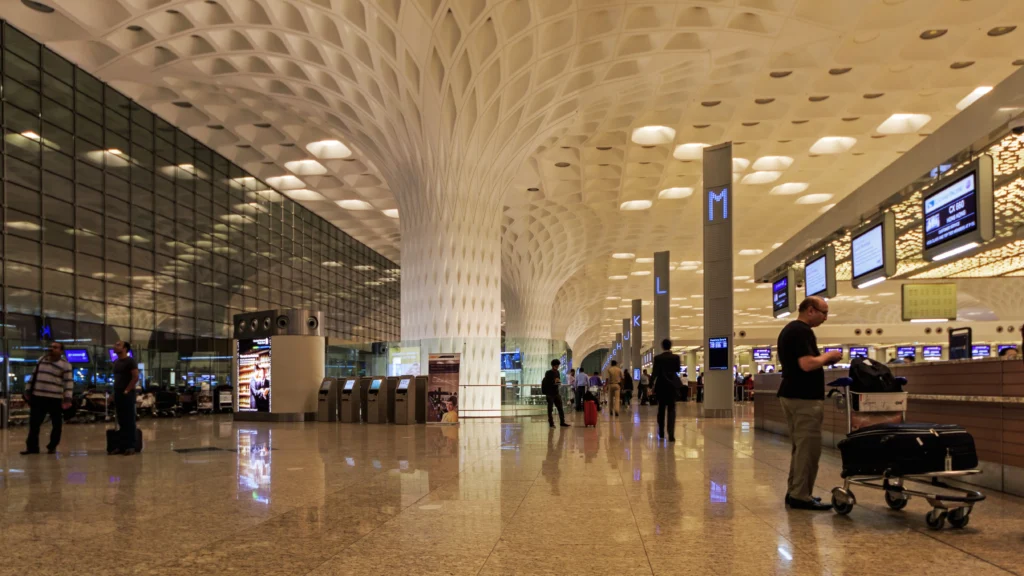 Mumbai 03 2016 114 Airport international terminal interior