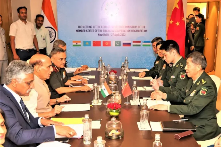 Violation of existing border pacts eroded basis of ties : Rajnath to Chinese Defence Minister Li