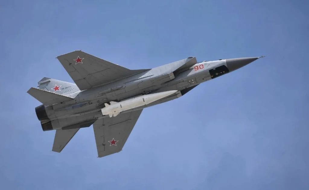 A MiG 31K armed with Kh 47M2 Kinzhal