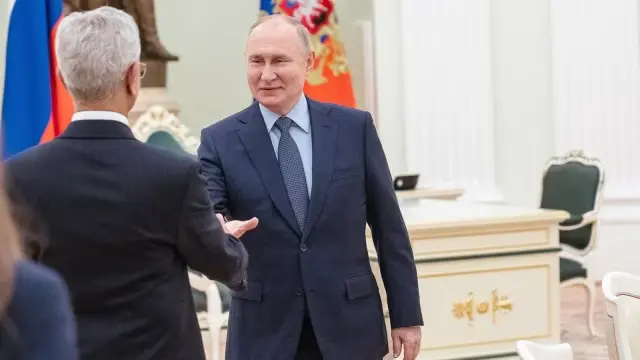 EAM Jaishankar meets Russian President Vladimir Putin in Moscow
